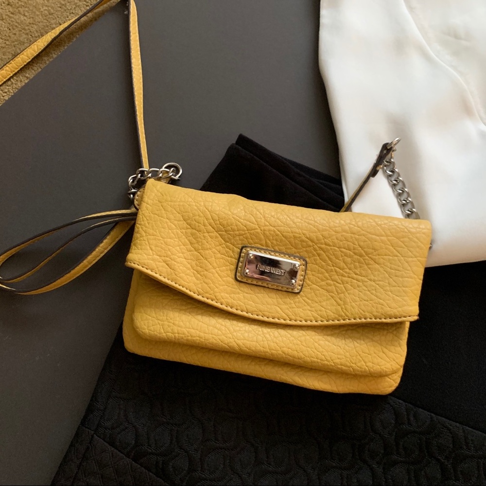 Nine West Crossbody Bag/Wristlet